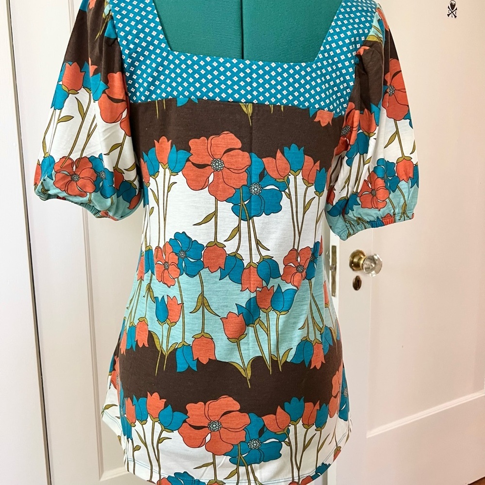 Target Xhilaration, Size Medium Women’s Blouse​ - Picture 4 of 6